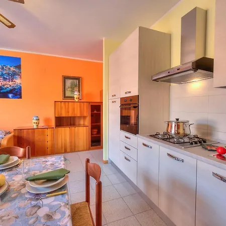 Peter - Relax & 1 Km From - Happy Apartamento *